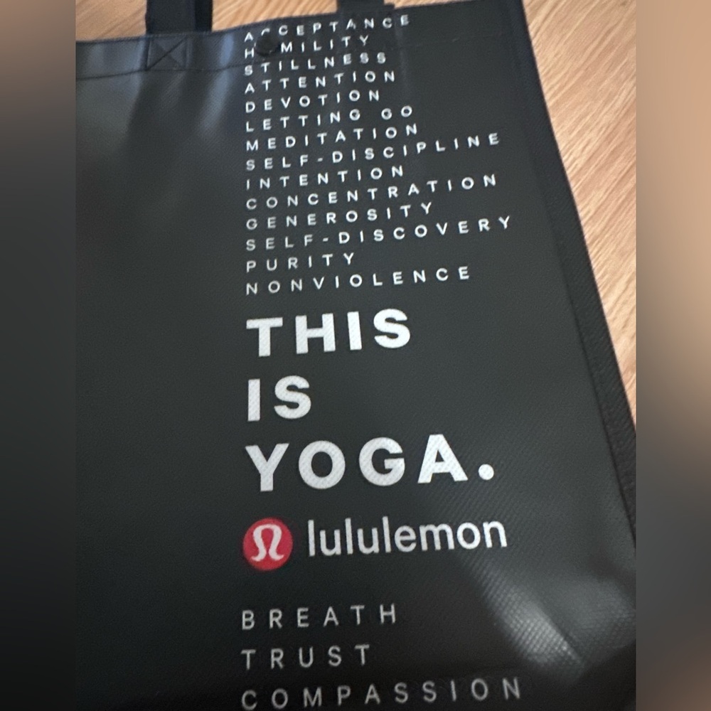 Lululemon Black Yoga Tote - Picture 2 of 2